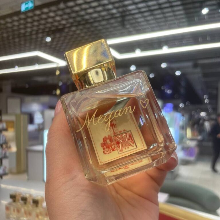 Live engraving at luxury event